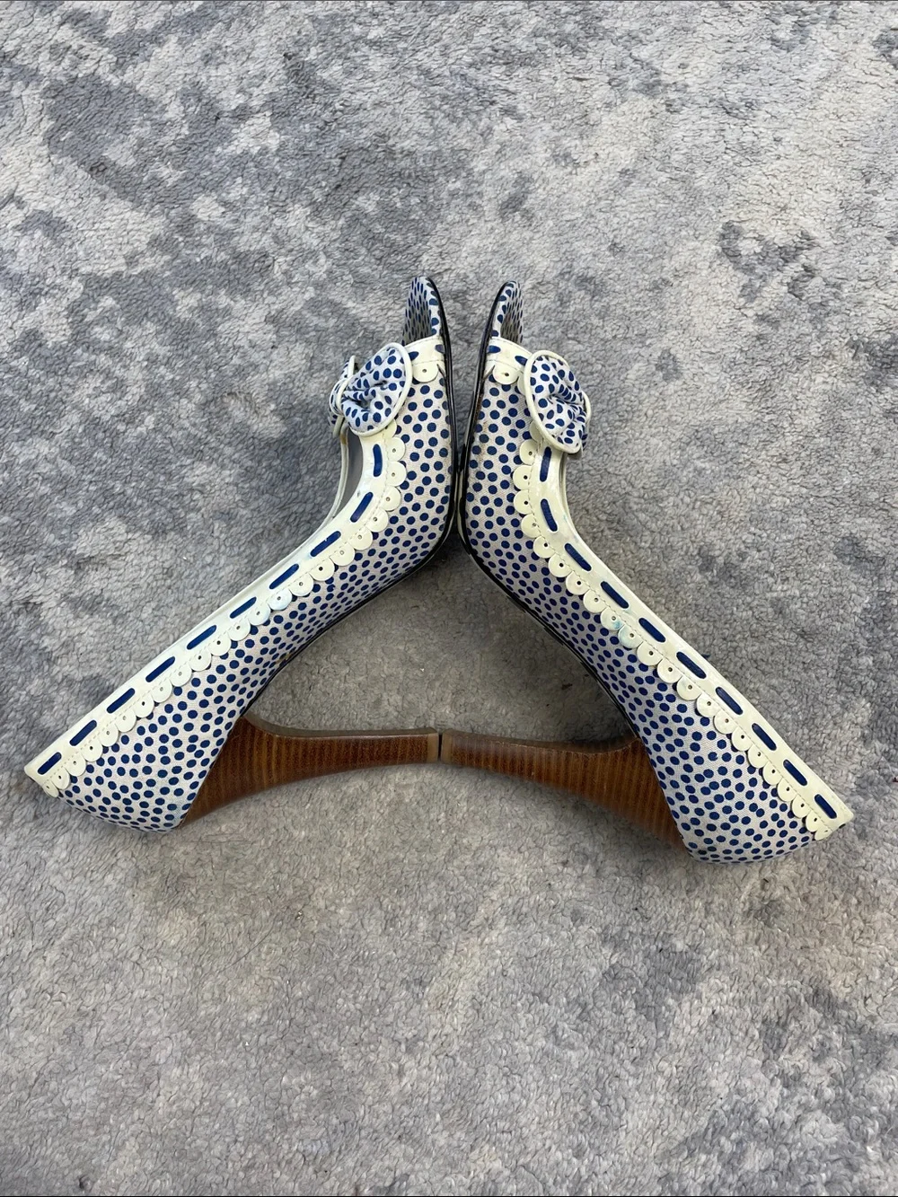 Betseyville Betsey Johnson Valyn Blue White Polka Dot Pumps Retro Bow Sz 9.5